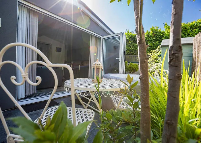 Hideaway Cabin For Two On Edge Of New Forest