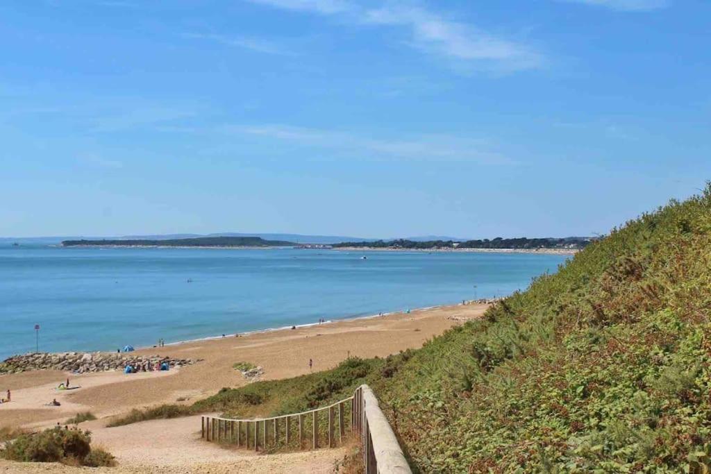 Hideaway For Two On Edge Of New Forest Apartment
